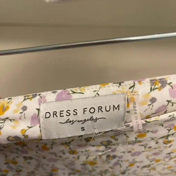 Urban Outfitters White Floral Skirt - Picture 8 of 8